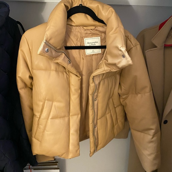 ABERCROMBIE Vegan Leather Puffer - Picture 2 of 5